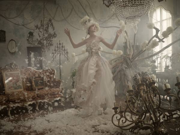 Photograph Haseo Hasegawa Queen Of White Flowers 3 on One Eyeland